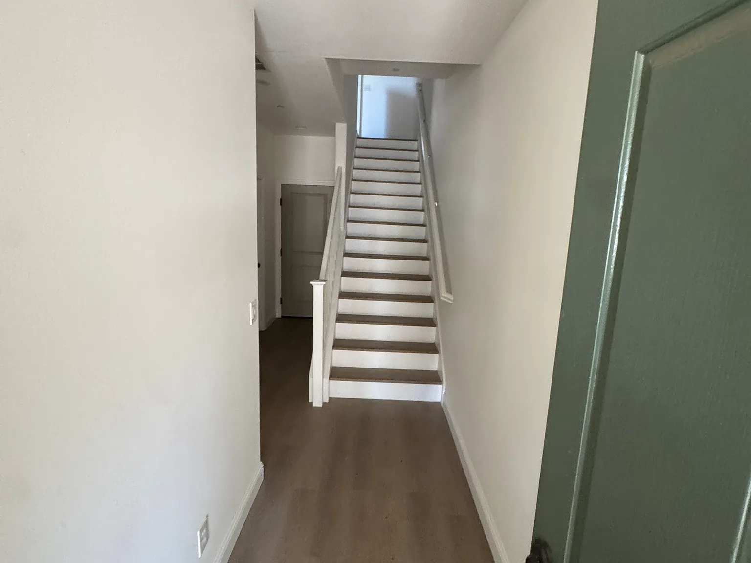 4 bed, 1545 sqft, $4,100 — Photo 3