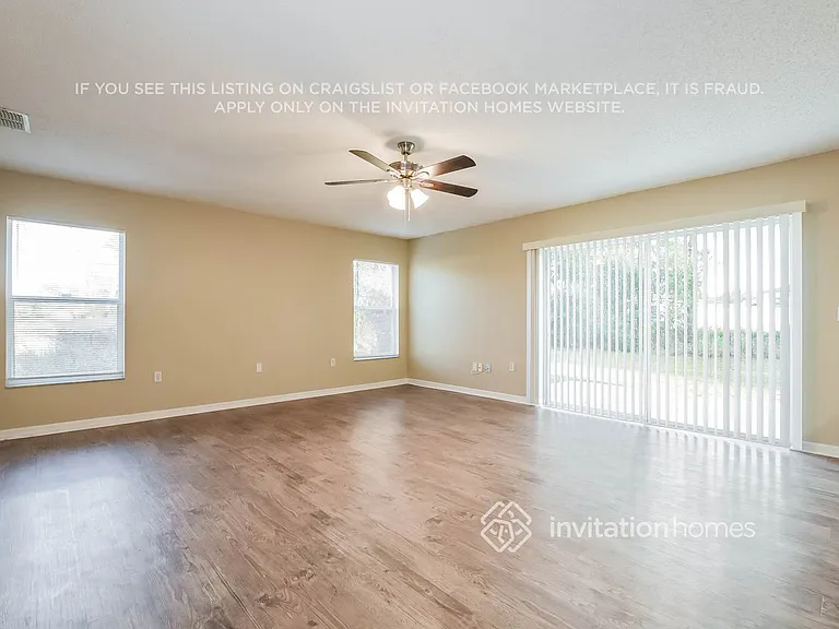 2621 Fair Oaks Dr — Photo 2
