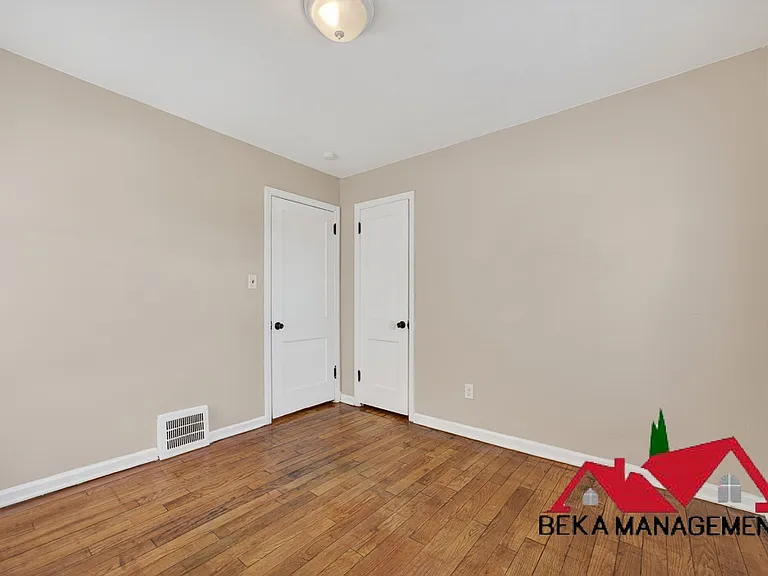 4924 Howe Rd — Photo 17