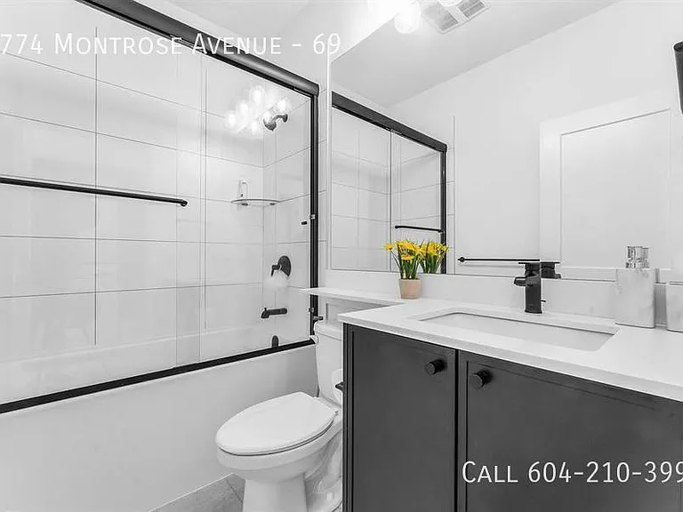 2774 Montrose Ave #69 — Photo 10