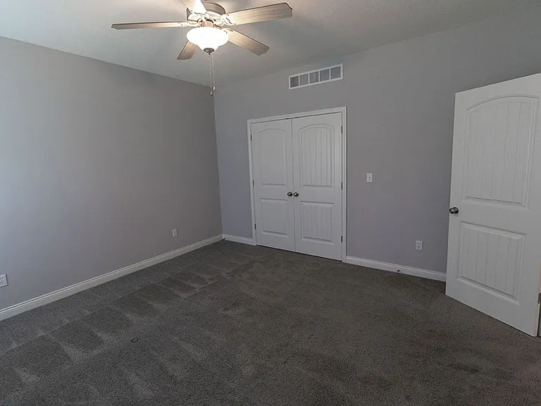 2801 Amberwood Ct — Photo 13