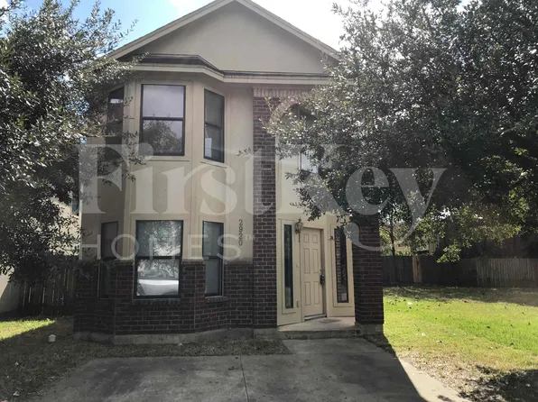 2920 La Estancia Ln, Houston, TX 77093