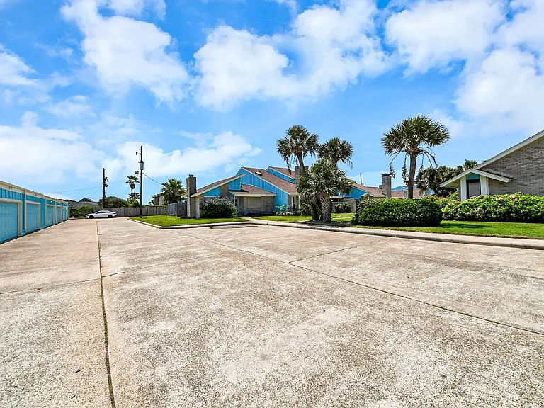 7508 Stewart Rd — Photo 43