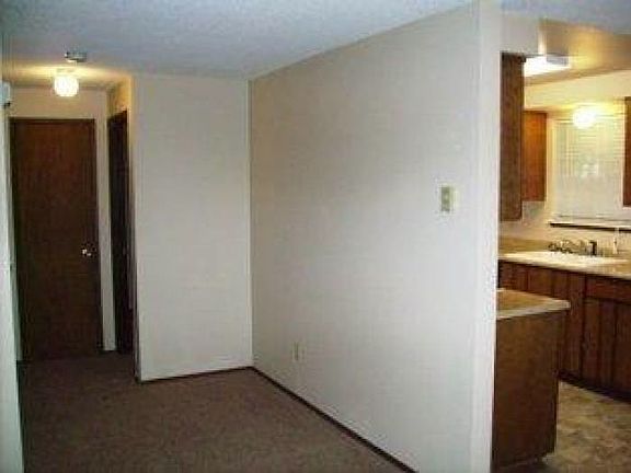 5th image of 17525 11th Avenue Ct E