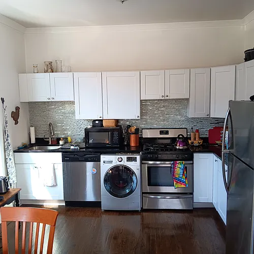 856 W George St #2 Photo 1