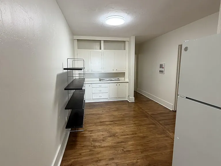 2473 Market St #7 — Photo 9