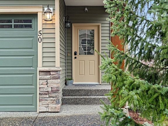 3rd image of 46840 Russell Rd #50