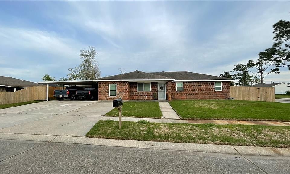 1st image of 395 E Buttercup Dr