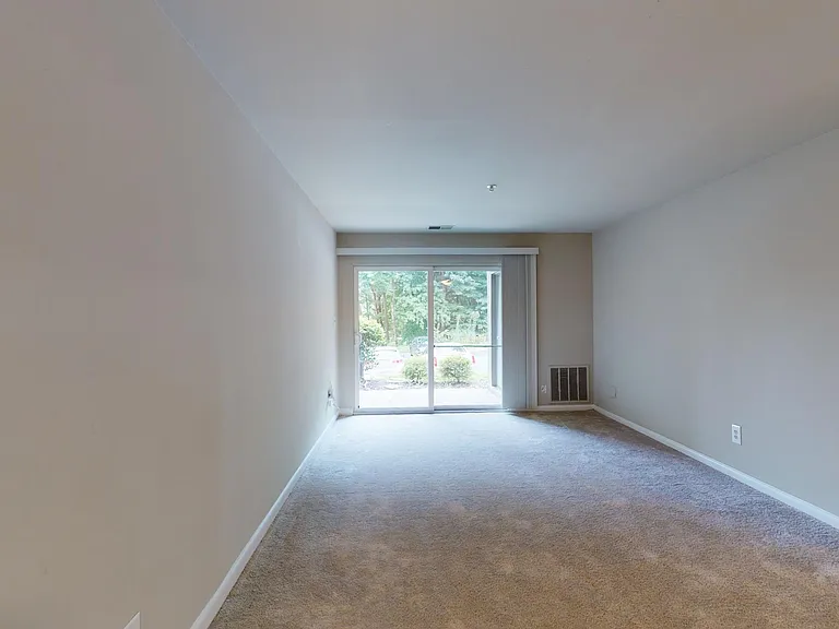 Canterbury Apartments — Photo 123