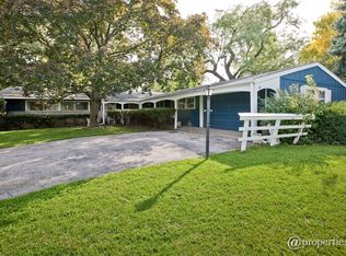 11317 Tecumseh Ln, Indian Head Park, IL