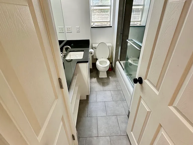 44 Broadlawn Park — Photo 19