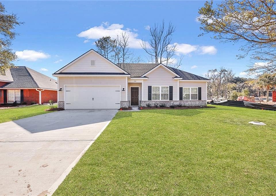 1st image of 154 Majestic Oaks Dr