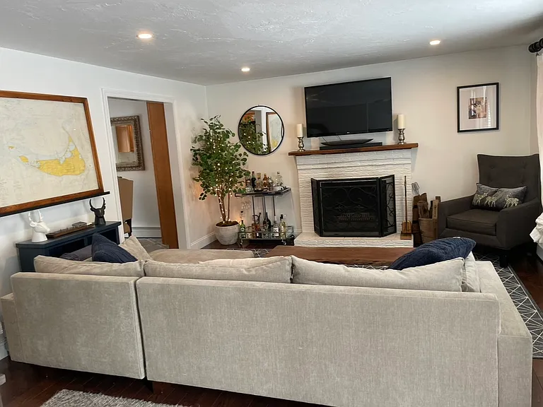 17 Shawmut Ave — Photo 13