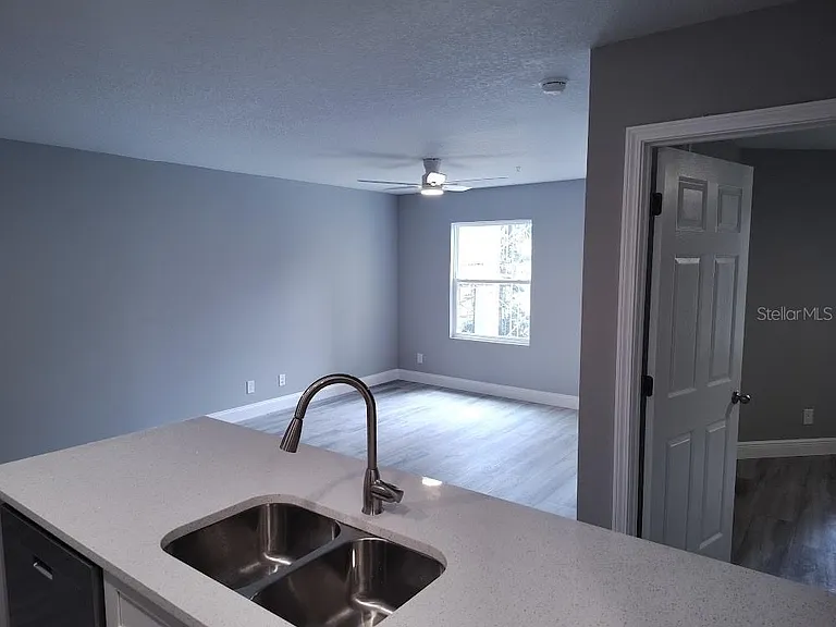 3024 Parkway Blvd #202 — Photo 8