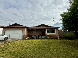 1885 W Aurora Ave, Porterville, CA