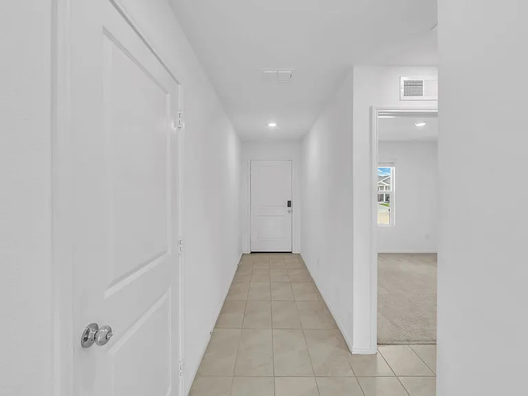 319 Ashbrook Way — Photo 5