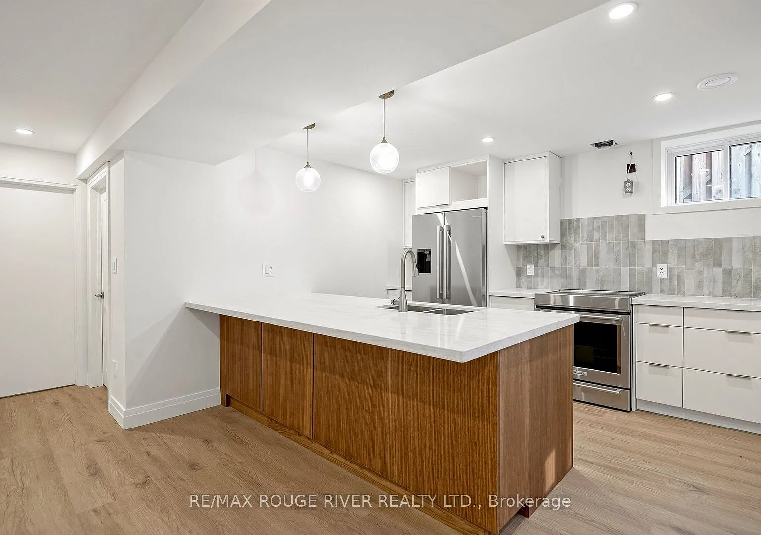 2 bed, $2,500 — Photo 1