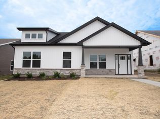 1079 E Wabash St, Frankfort, IN 46041