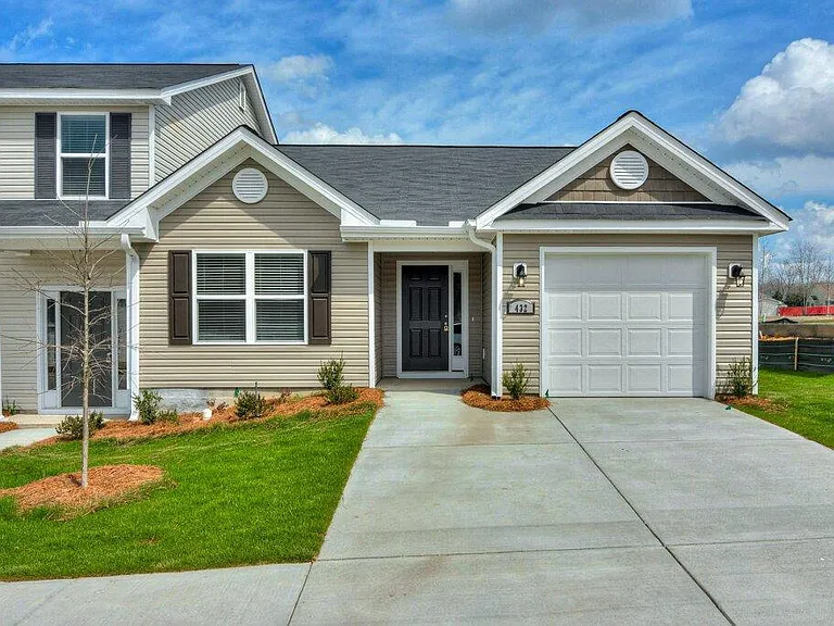 427 Amesbury Dr — Photo 1