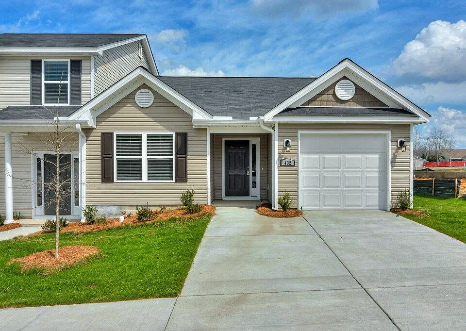 427 Amesbury Dr