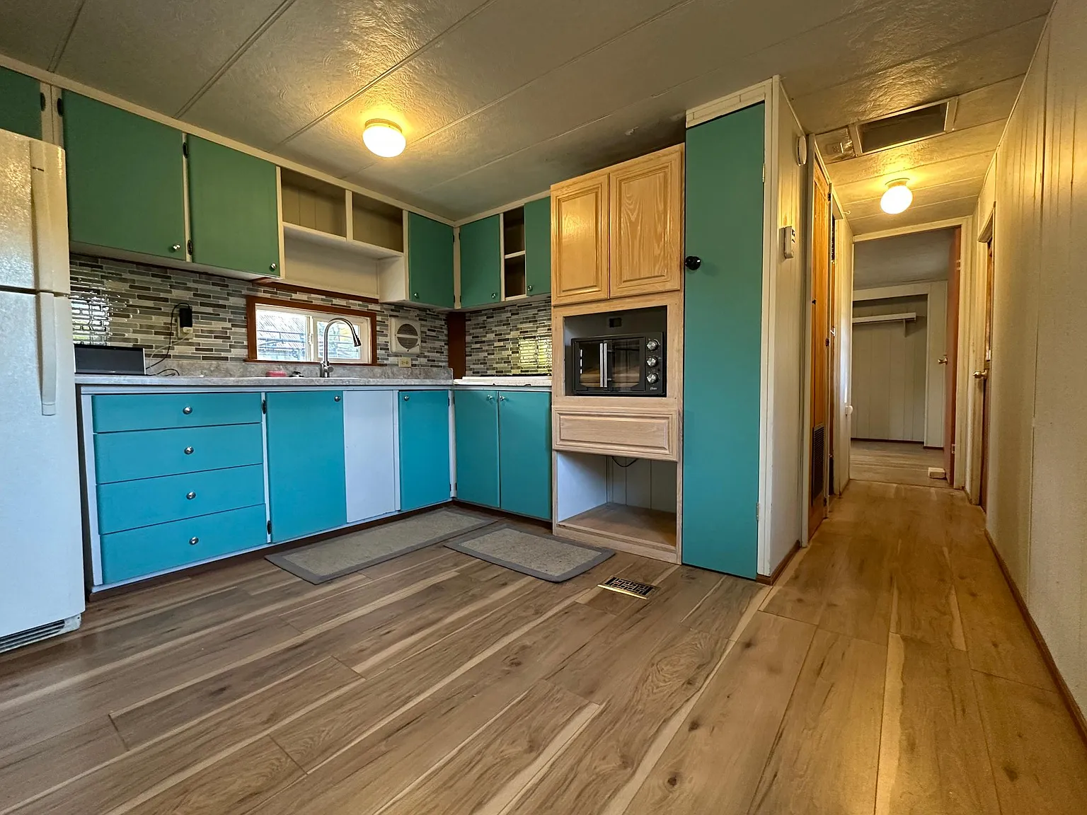 2 bed, 720 sqft, $1,200 — Photo 4