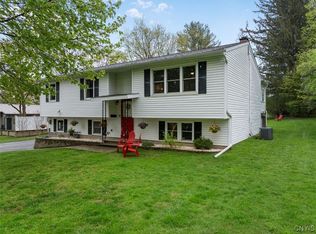 19 Olena Dr, Whitesboro, NY 13492