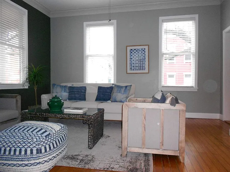 428 W 9th St #1 — Photo 9