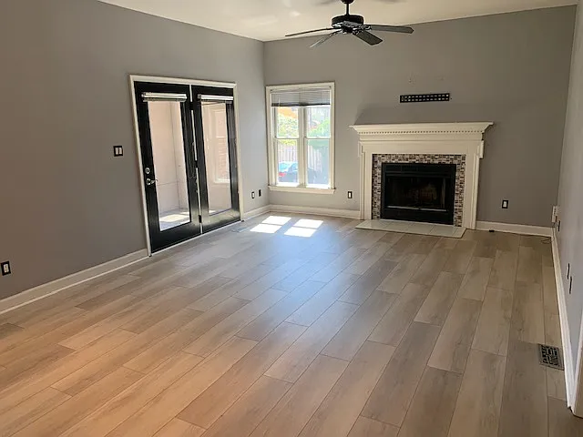 204 E Davie St — Photo 3