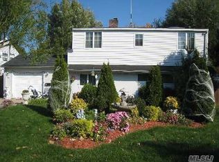 57 Sheep Ln, Levittown, NY 11756