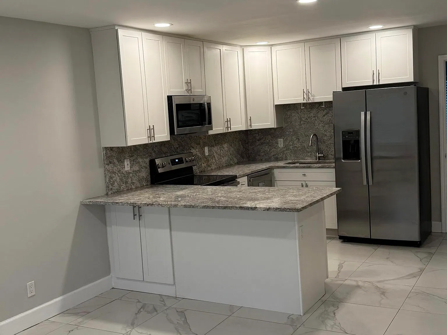 3 bed, $3,100 — Photo 2