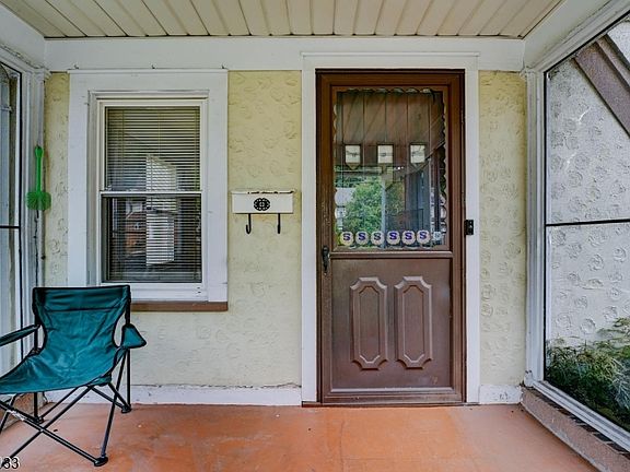 3rd image of 783 Broad St