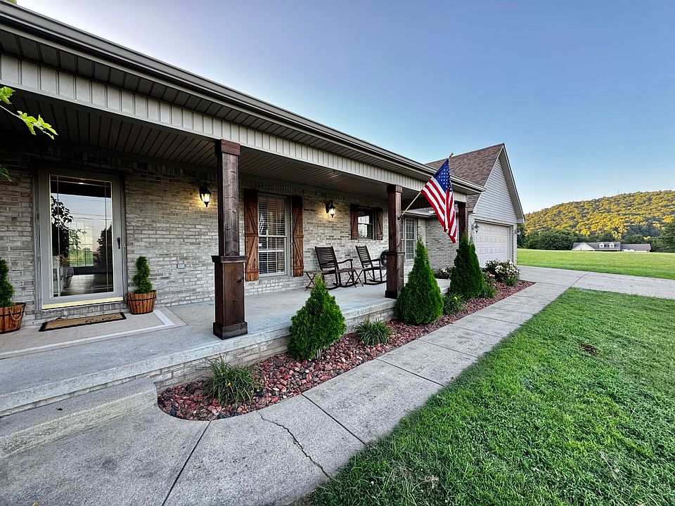 1st image of 260 Jackson Ln