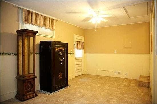 Family room has new tile