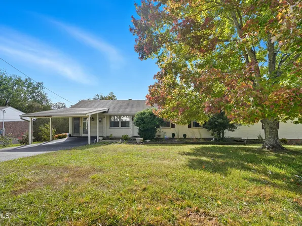 3500 Rustic Hills Dr, Kingsport, TN 37660