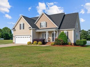54 Muscadine Ct, Lillington, NC 27546
