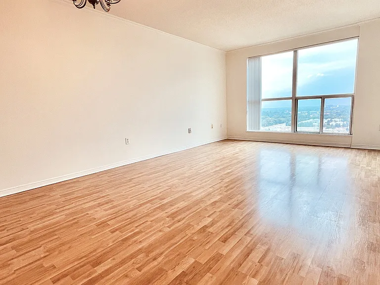 2177 Burnhamthorpe Rd W #1702 — Photo 11