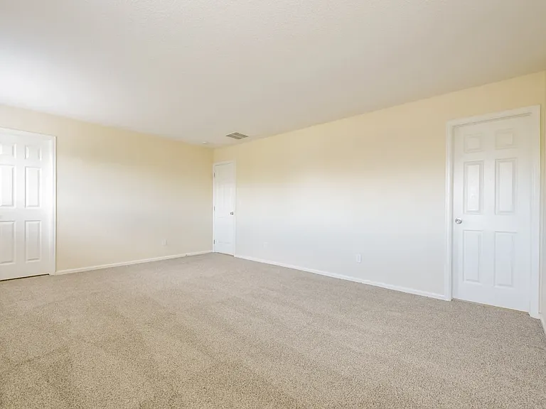 723 Canyon Ln — Photo 9
