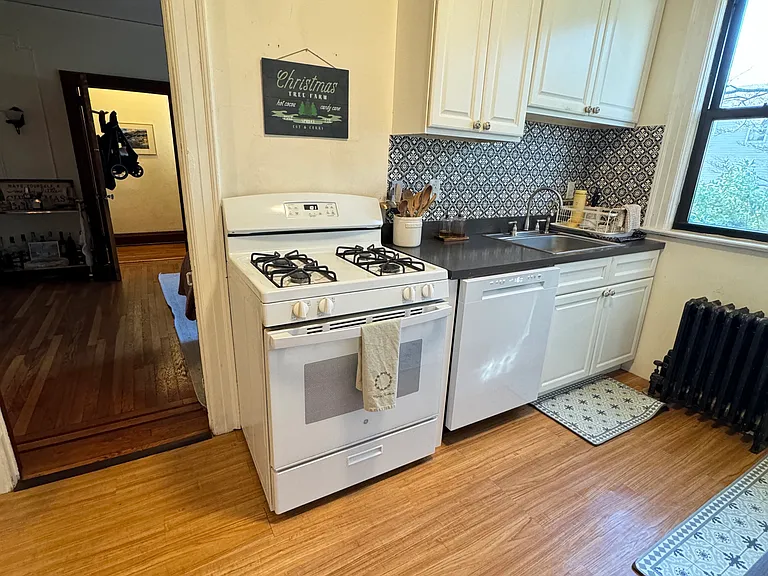 107 Ravenhurst Ave #2 — Photo 7