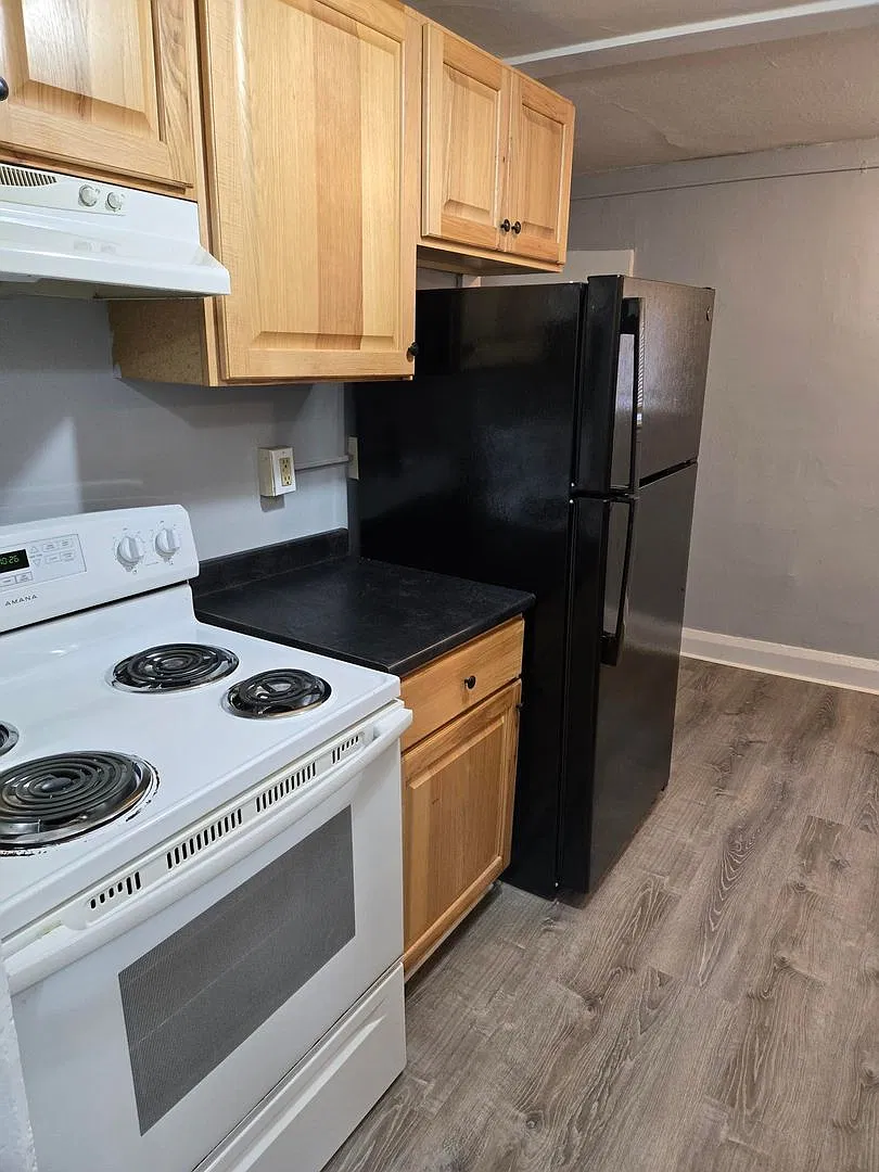 110 Essex Street — Photo 1