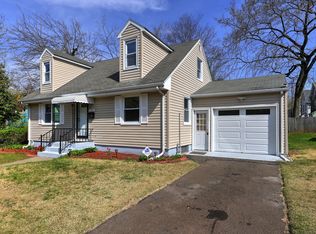 149 Goodrich St, Hamden, CT 06517