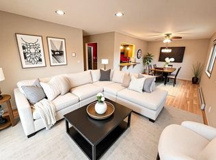 2550 18th St S APT 201, Fargo, ND 58103