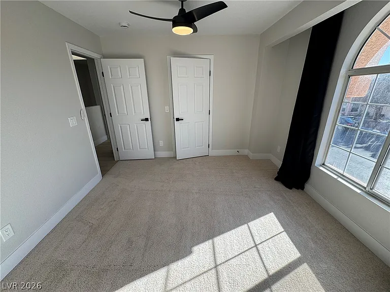 8464 Blue Island Ave — Photo 44
