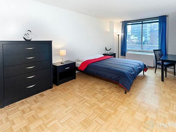 3rd image of 145 E 48th St APT 18E