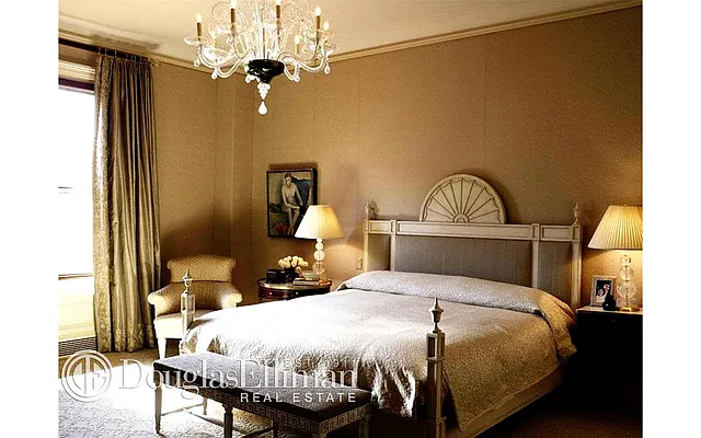 Sold by Douglas Elliman | media 17