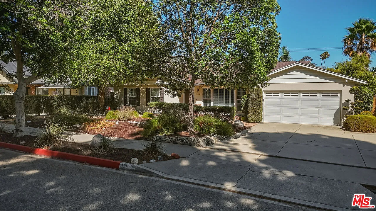 4 bed, 3.0 bath, 1766 sqft, $4,700 — Photo 3