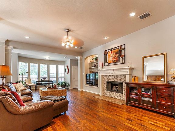 4th image of 1805 Armstrong Dr