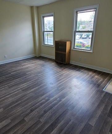 3rd image of 434 Valley Rd #434