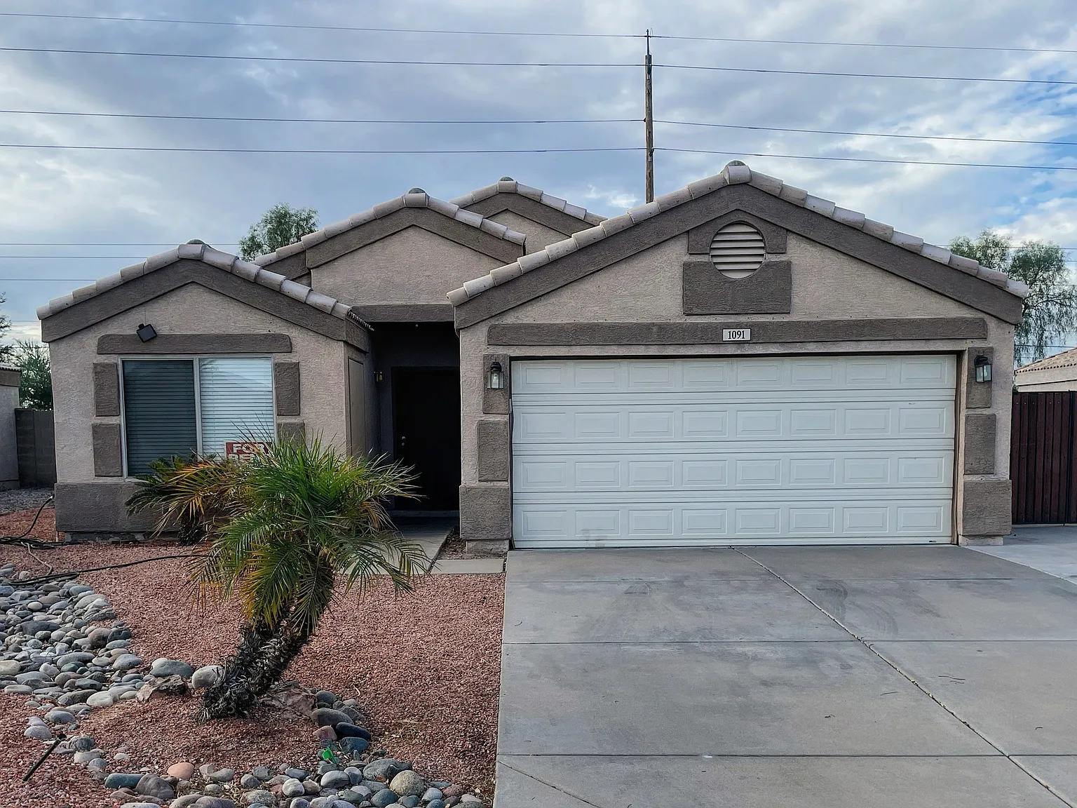3 bed, 1463 sqft, $2,300 — Photo 1