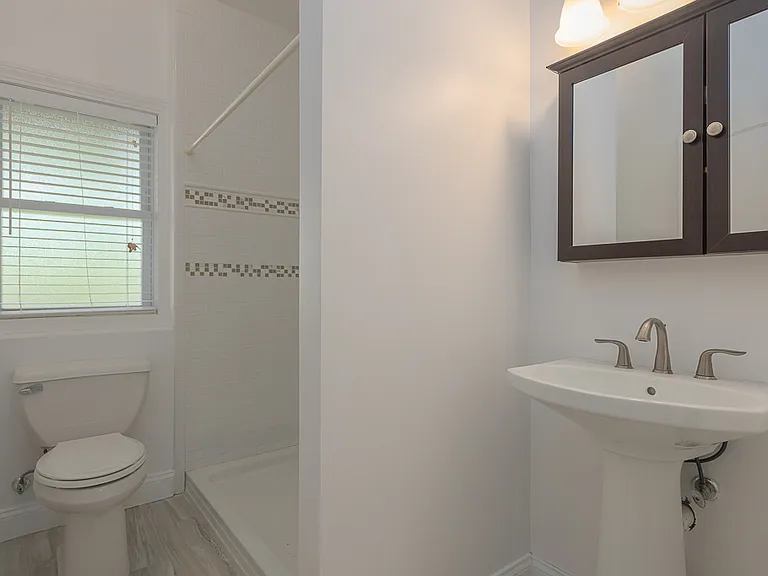 69 Heights Rd — Photo 18
