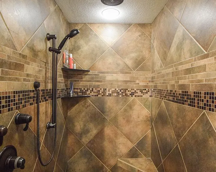 2204 S Silverthorne Ave — Photo 26